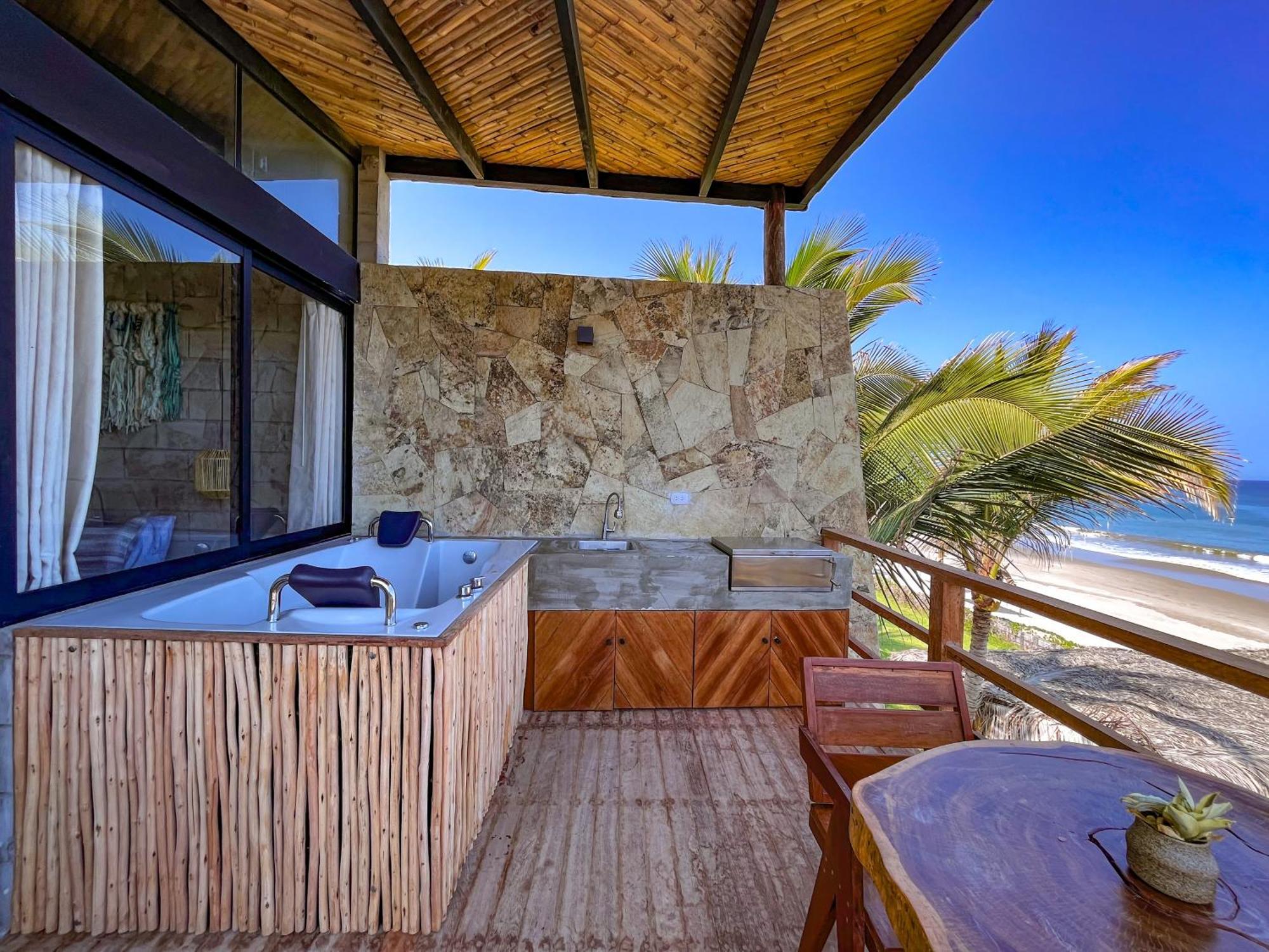 Diem Vichayito Beachfront Eco-Luxury Экстерьер фото
