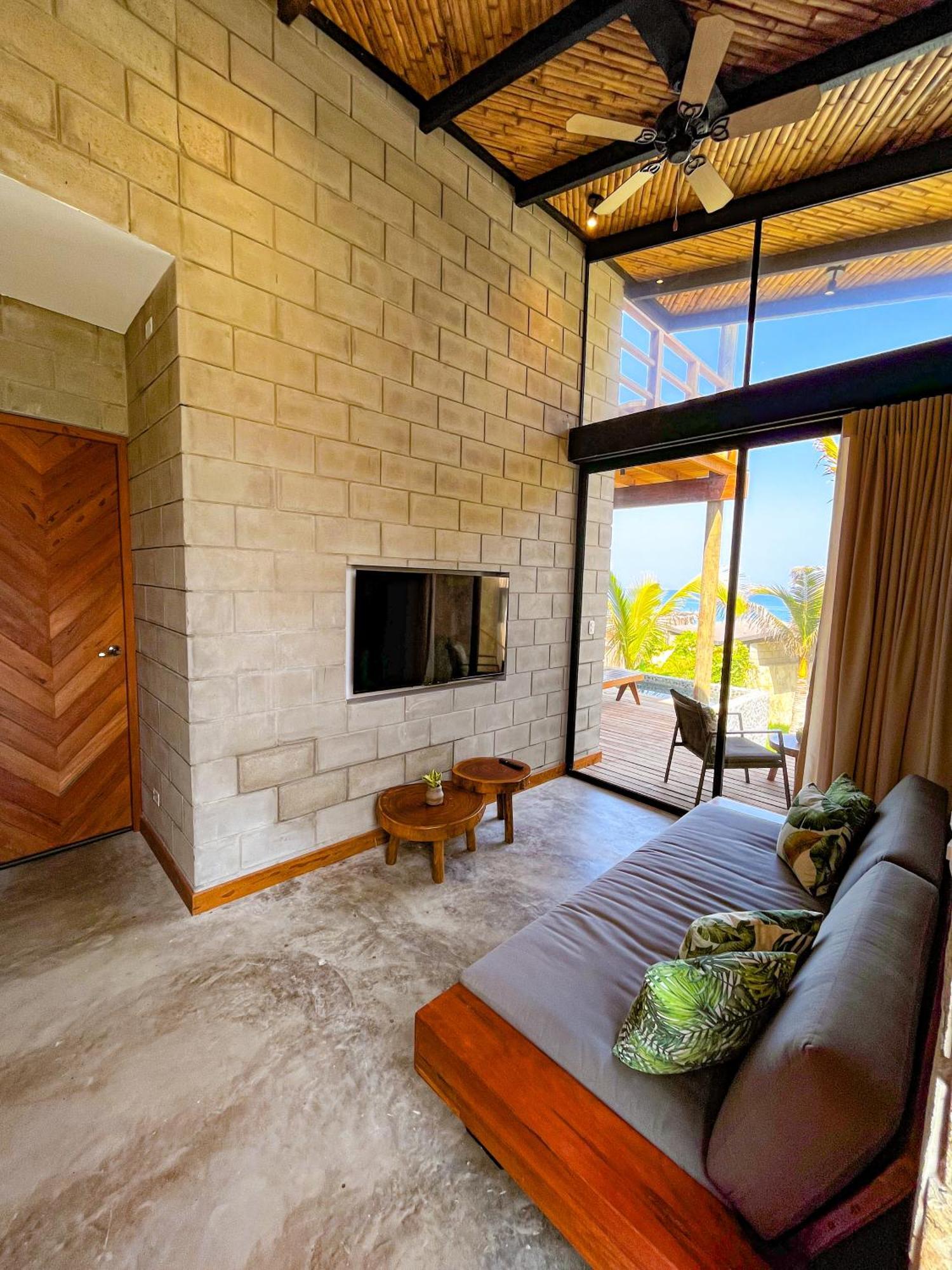 Diem Vichayito Beachfront Eco-Luxury Экстерьер фото